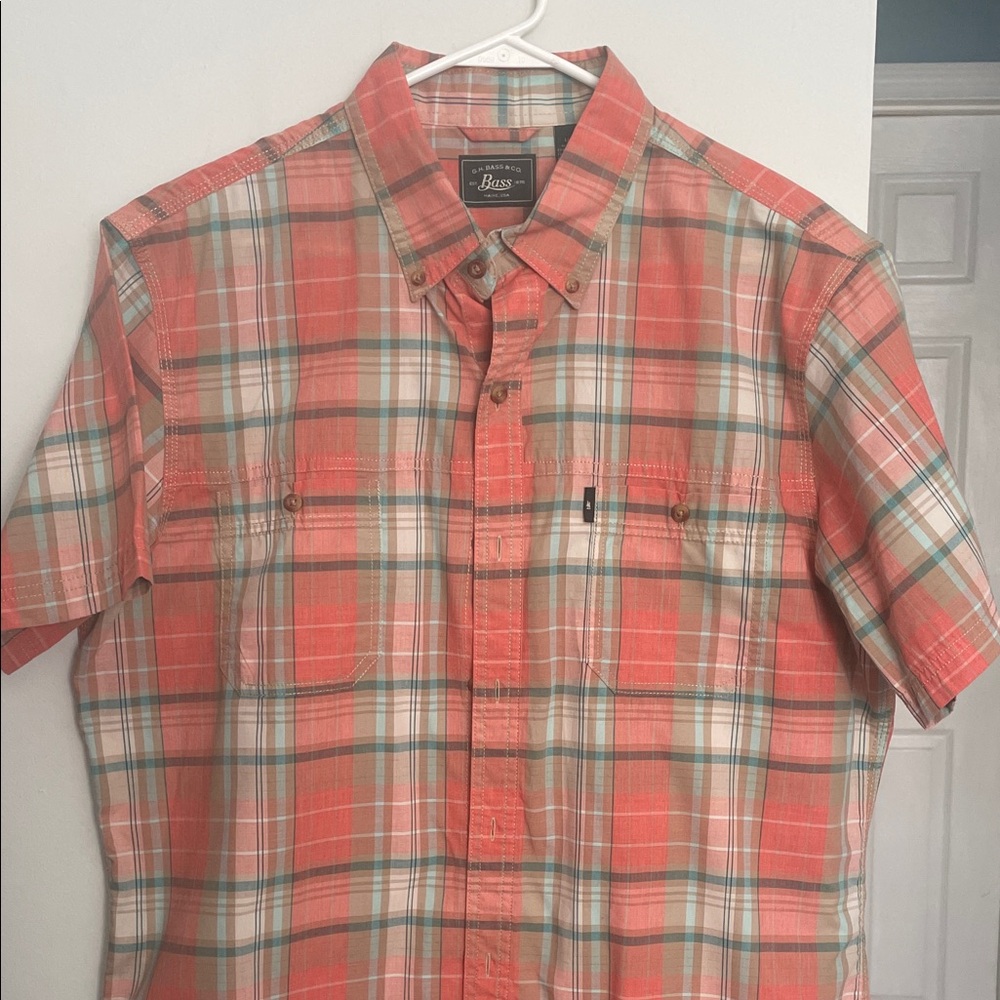 Bass Coral and Tan Plaid Short-Sleeve Button-Down Shirt